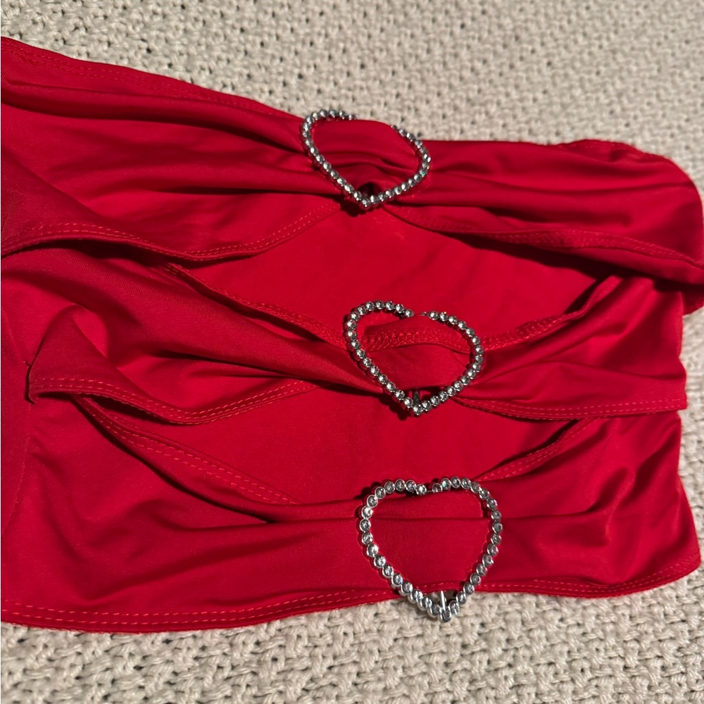 SHEIN Red Heart Accent Crop Top